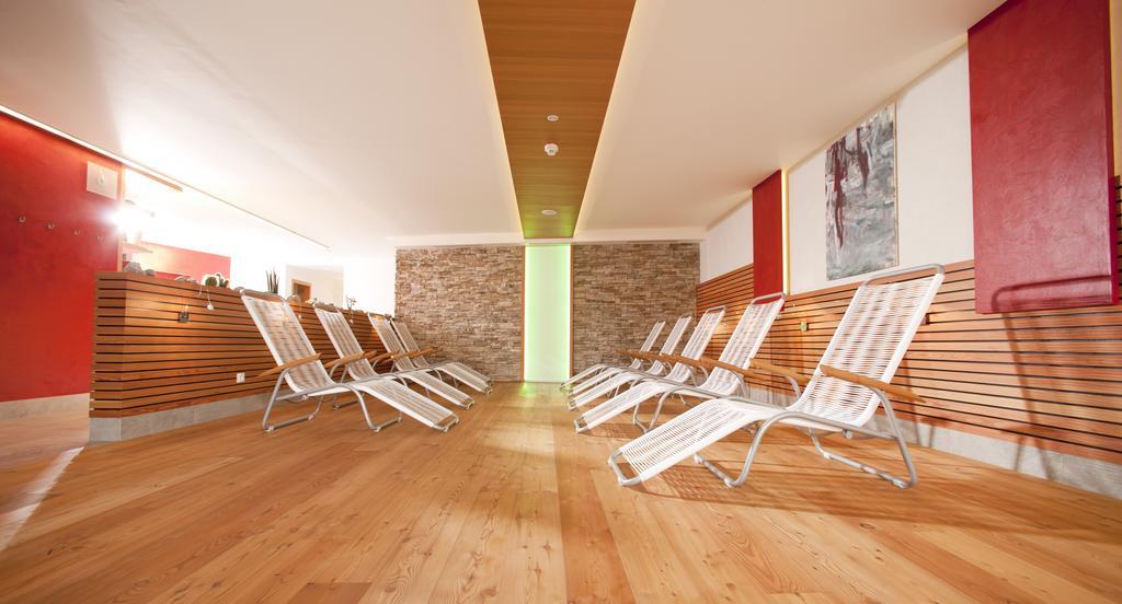 Hotel Manggei Designhotel オーバータウエルン エクステリア 写真